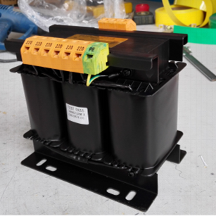 三相自耦變壓器 三相自耦變壓器